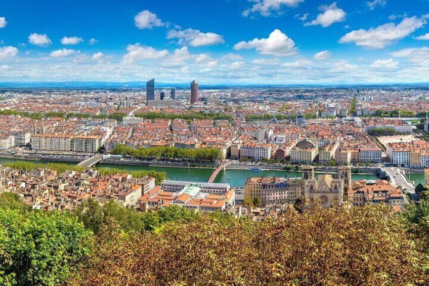 Old Town Audio Tour in Lyon with Vaporetto River Cruise Tickets