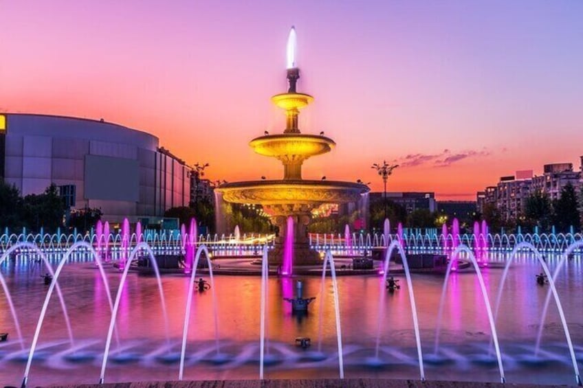 Private Guided Highlights and Hidden Gems of Bucharest with Guide