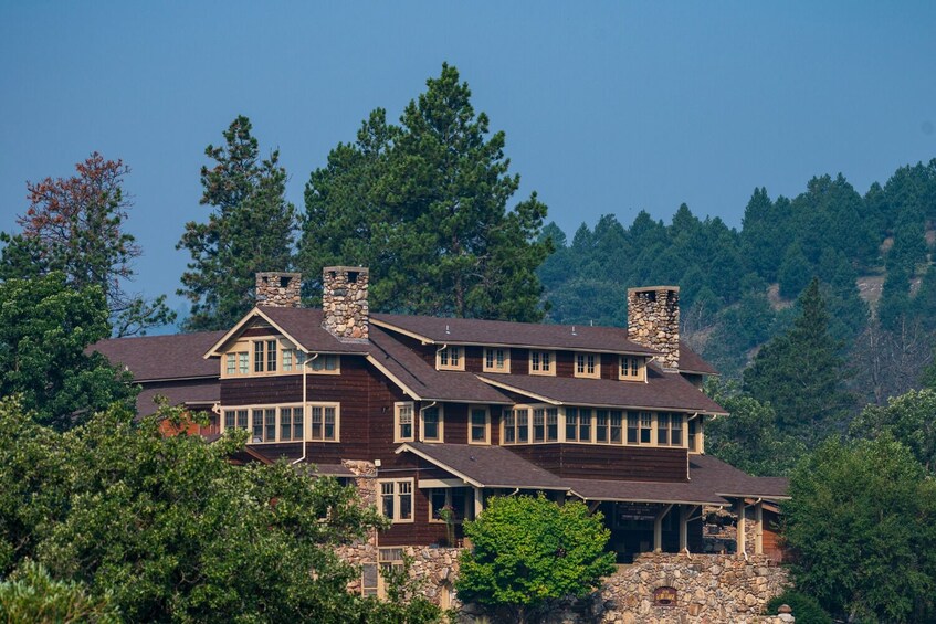 Black Hills To Mount Rushmore Self-Guided Driving Audio Tour