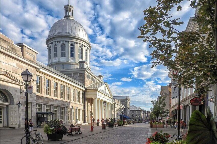 Old Montreal: Self-Guided Tour from Place D‘Armes to Old Port