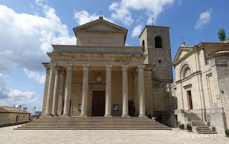 Picture 2 for Activity San Marino: Discover the Ancient Land with Transfer