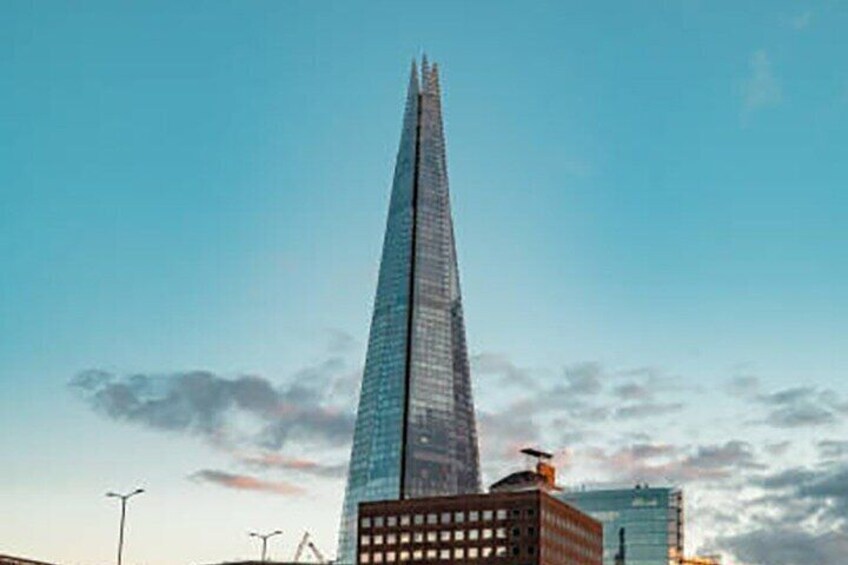 London Taxi Tours Unveiling the City's Treasures in Style