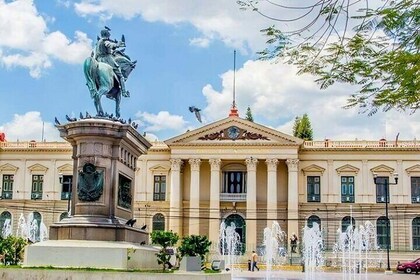 San Salvador Must-See Attractions Walking Tour With A Guide