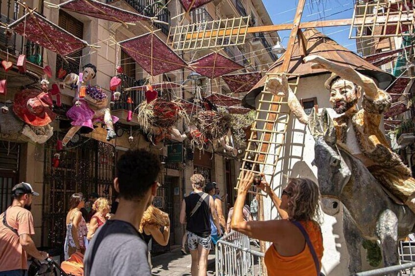 Tapas and Wine Tour in the Gracia Neighborhood