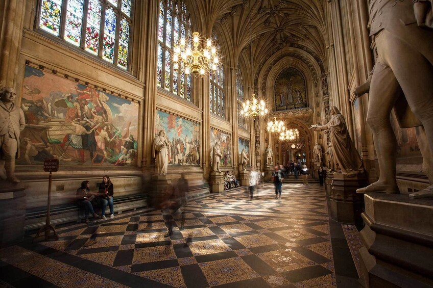 Guided Houses of Parliament & Fast Track Westminster Tour