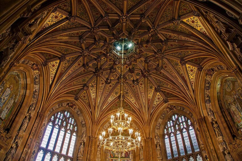 Guided Houses of Parliament & Fast Track Westminster Tour