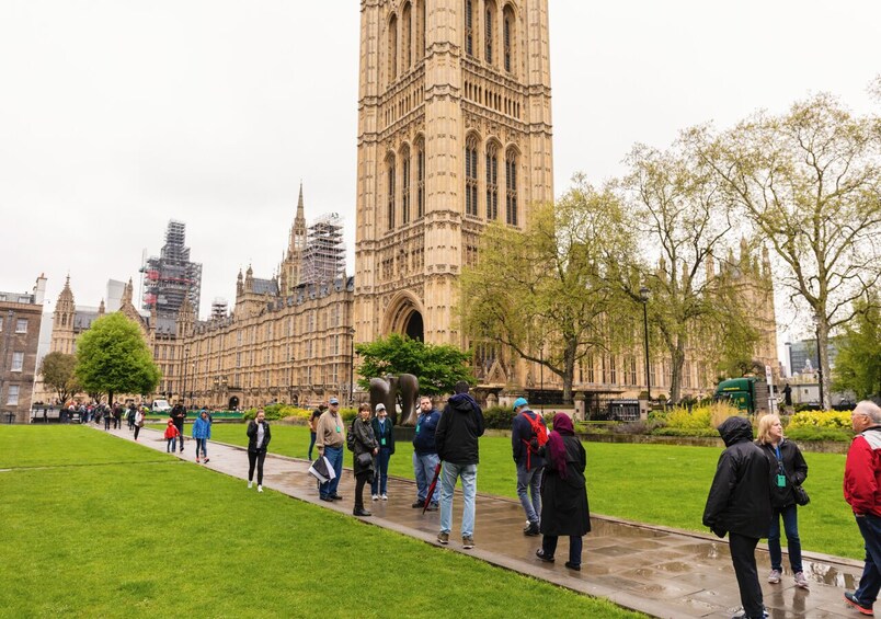 Exclusive Houses of Parliament Tour with Guided Visit & Skip the Line Westminster Abbey Tour