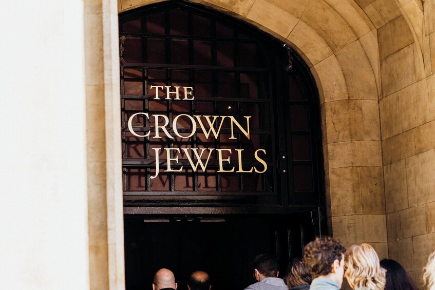 London in a Day: Tower of London, Westminster Abbey & River Cruise