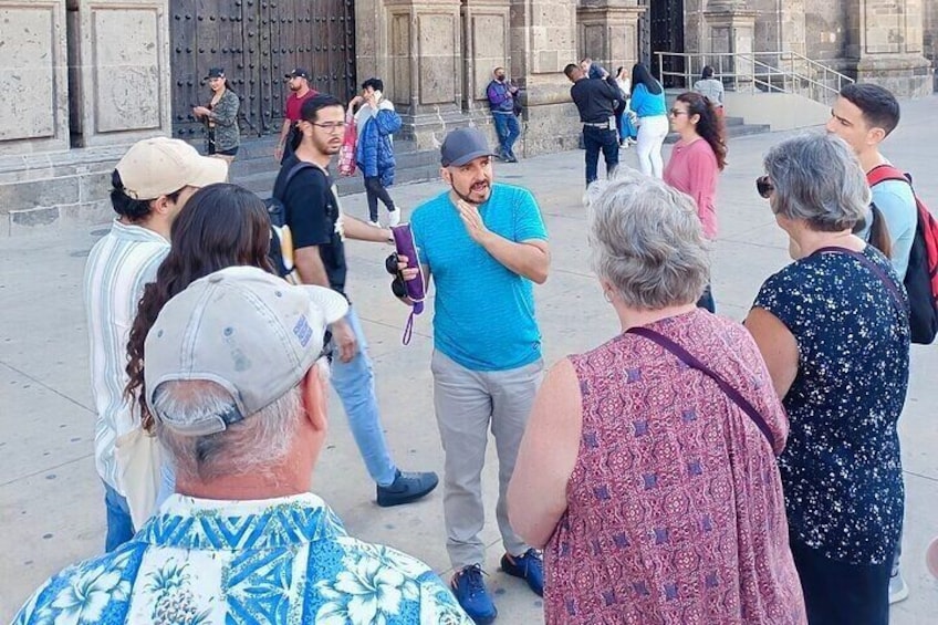 Guided Tip Based Walking Tour in Guadalajara Center