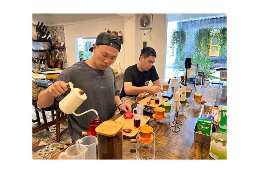 Mastering Egg Coffee: Barista’s Course in Viet Coffee Traditions