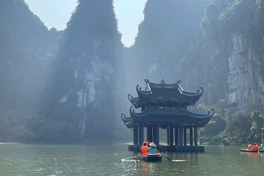 Discover Ninh Binh Wonders: Bai Dinh Pagoda, Trang An Grottoes