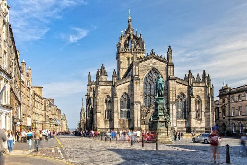 Edinburgh Old Town Highlights Private Guided Walking Tour 