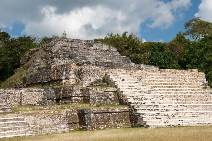 Private Tour of Altun Ha Mayan Site from Belize City