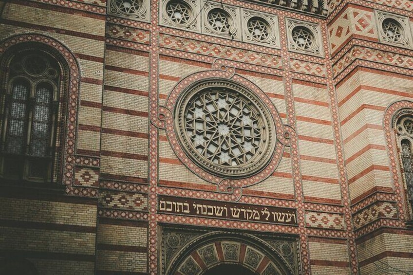 Great Synagogue
https://www.tripadvisor.com/PreviewImage?p=11&img=323903364