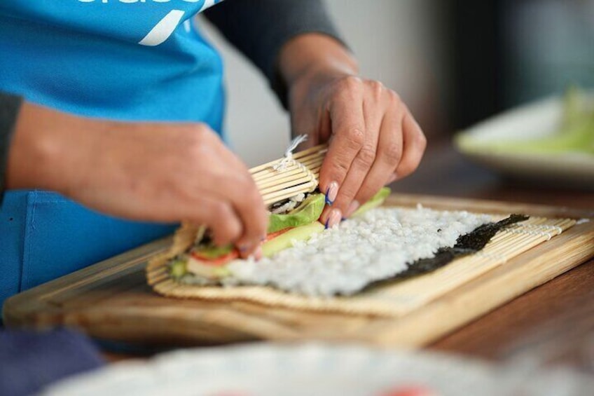 Sushi Making Cooking Class With a Local Chef in Brooklyn