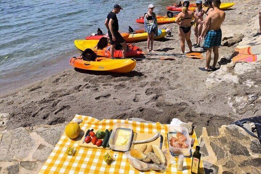 Picnic with local biological foods