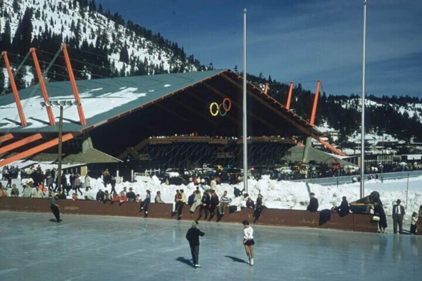 Private Lake Tahoe History and Walking Tour with Everline Stroll