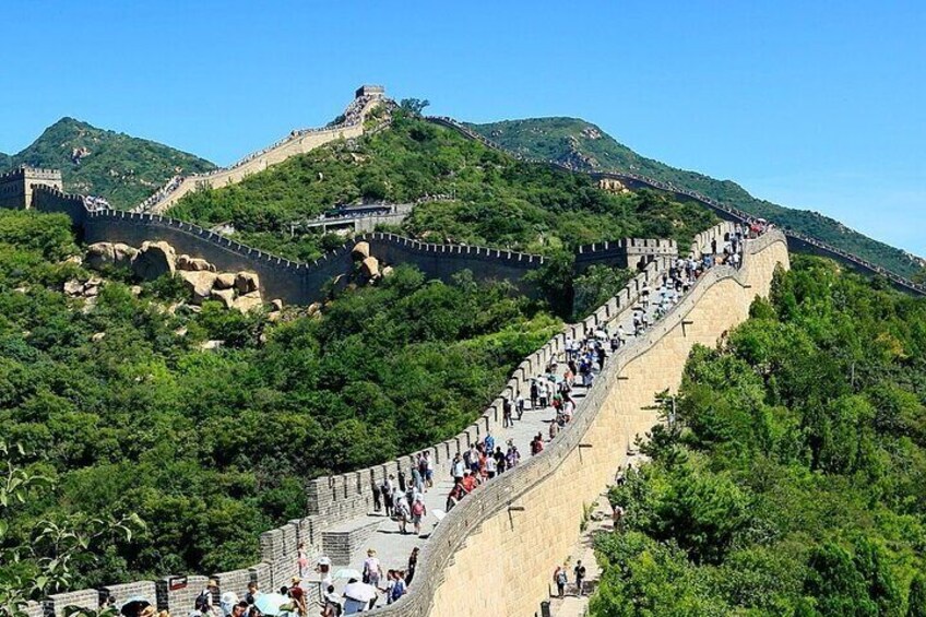 Full Day Exploration of Badaling Great Wall with Guide