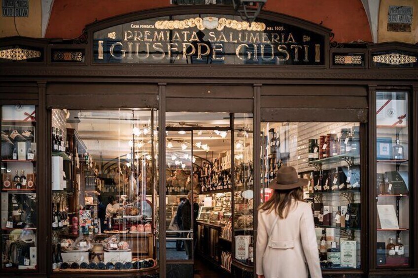 Private Half Day Modena Walking and Food Tasting Tour | Old Delicatessen in Modena