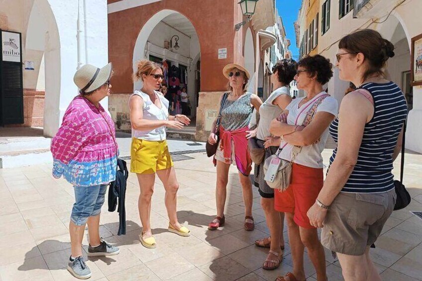 Private Tour of Ciutadella with Tasting