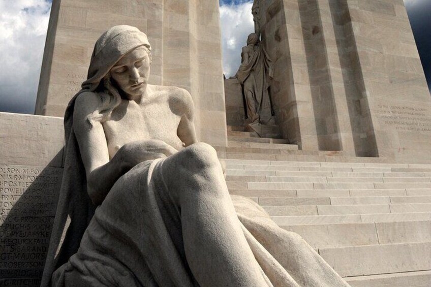 Remembrance Tour : Vimy & Arras