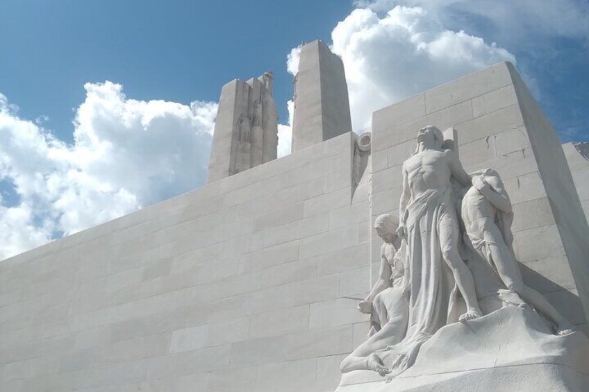  Remembrance Tour : Vimy & Arras