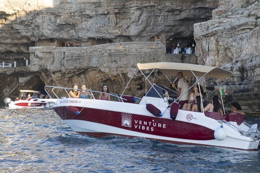 Private Boat Tour in Polignano a Mare 1.5 h