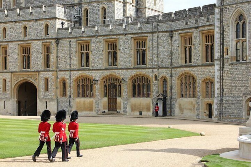  Windsor Stonehenge Winchester Private Tour with Entry Passes