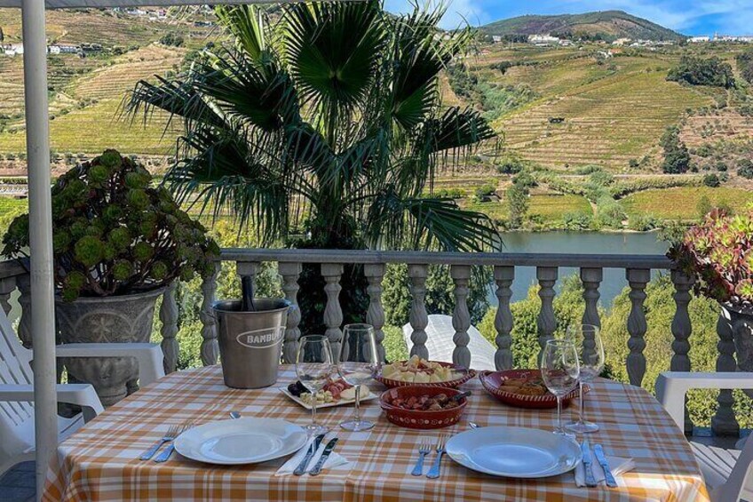  Douro Valley: Safari Wine Tour, Wine Tasting, Lunch, Boat