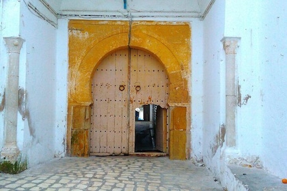 1 Day Private Medina Tunis Carthage Breakfast included
