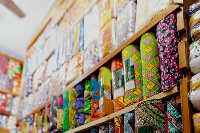 "From bold patterns to meaningful motifs, uncover the beauty of African print fabrics on our Accra Textiles and Fashion Tour. ️ #AfricanTextiles #CulturalHeritage"