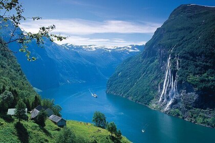 Ålesund - Geiranger - Ålesund Sightseeing Return
