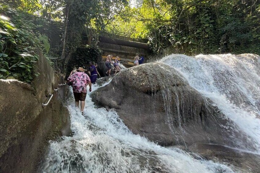 Dunn's River Falls 3 in 1 Private Experience From Ocho Rios