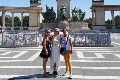 Budapest Highlights & Hidden Gems Walking Tour With A Guide