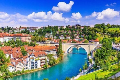 Bern Highlights and Hidden Gems Walking Tour With A Guide