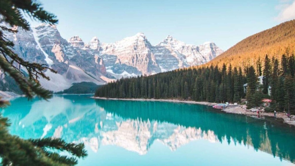 Picture 3 for Activity Banff: 2-Day Banff Lake Louise & Yoho N.P. Tour