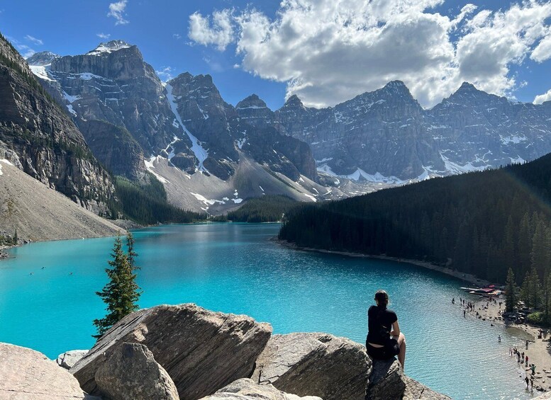 Banff/Canmore: Lake Louise, Moraine Lake & Emerald Lake Tour