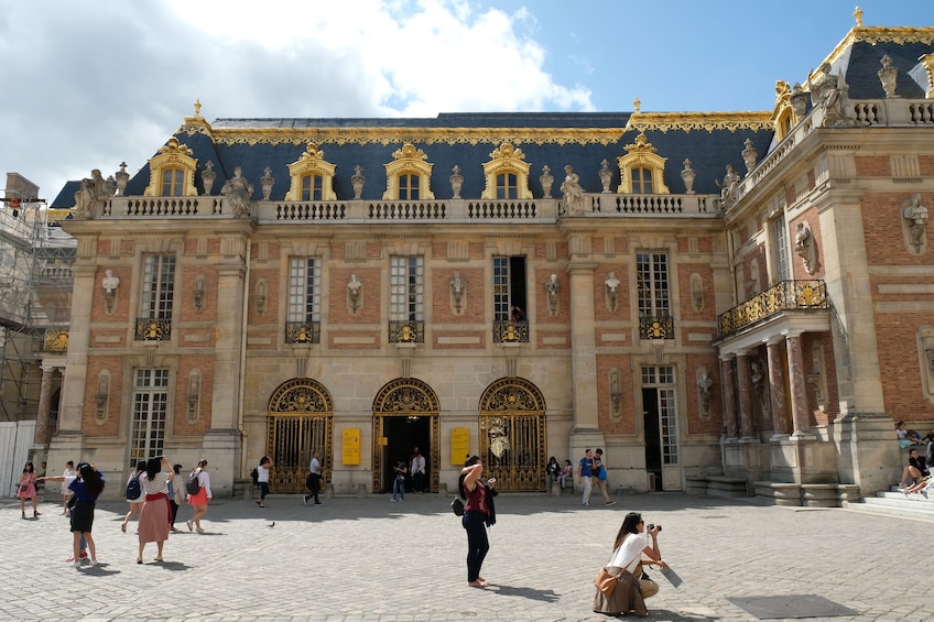 Last Entry: Small Group Versailles Tour After the Crowds 
