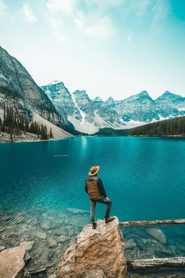 Banff/Canmore: Lake Louise, Moraine Lake & Johnston Canyon