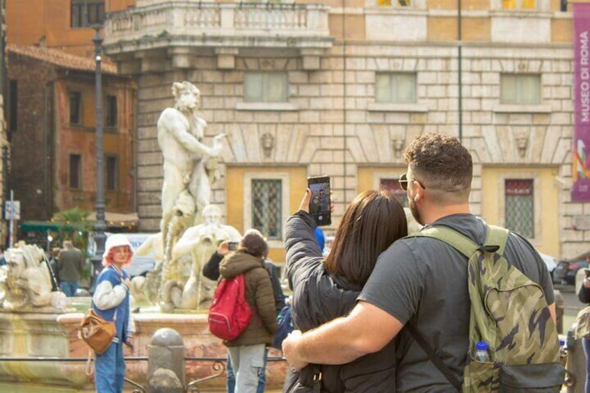 Rome Private Family Gladiator Treasure Hunt with Food Stops