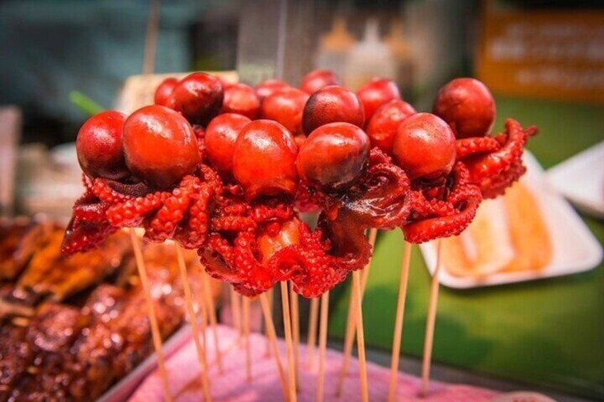 Private Guided Food Walking Tour in Kyoto