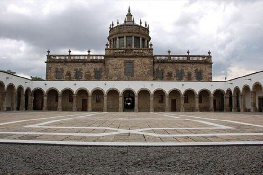 Street Food Tour in  Guadalajara with a Local Guide