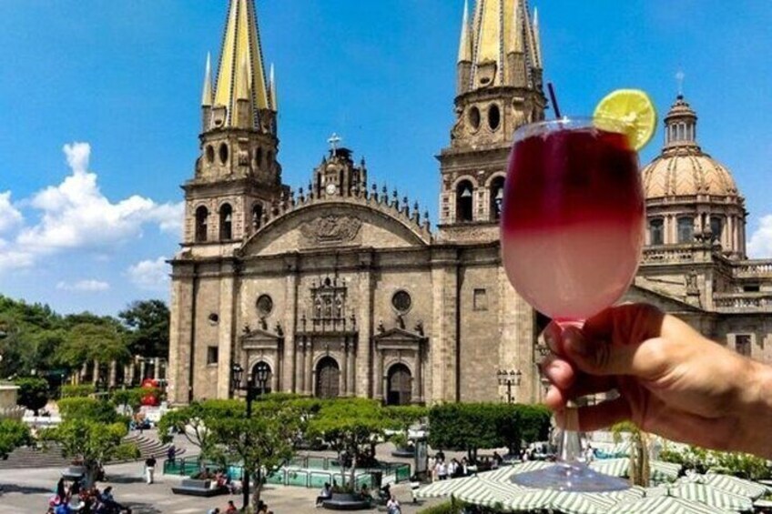 Street Food Tour in  Guadalajara with a Local Guide