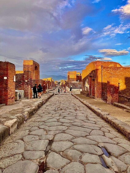 Picture 2 for Activity Pompeii sunset tour