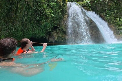 Moalboal Pescador Island Hopping 和 卡瓦桑瀑布 Canyoneering