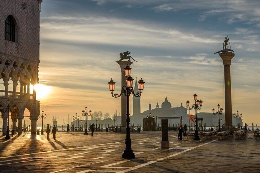 Self Guided Tour of Venice's Best Kept Secrets