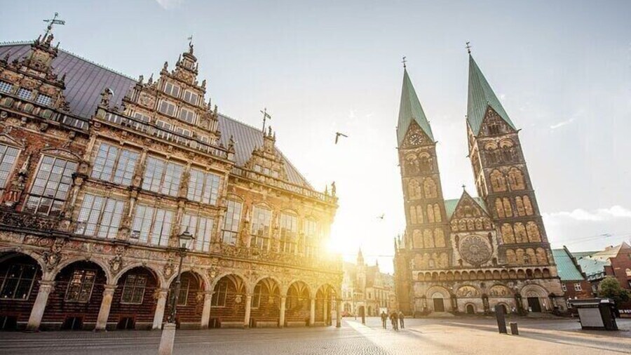 Bremen Must-see Attractions Private Walking Tour with a Guide