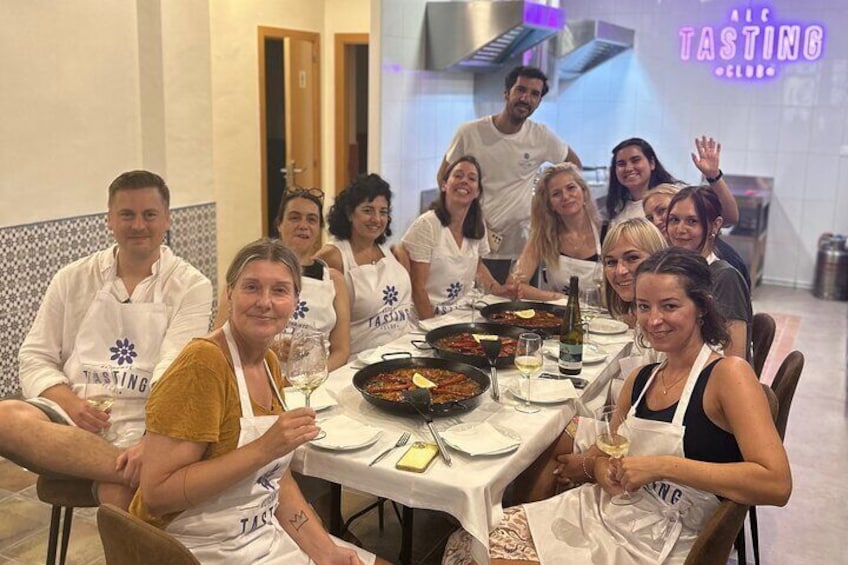 Alicante Paella Cooking Class, Tapas, Drinks and Marketplace