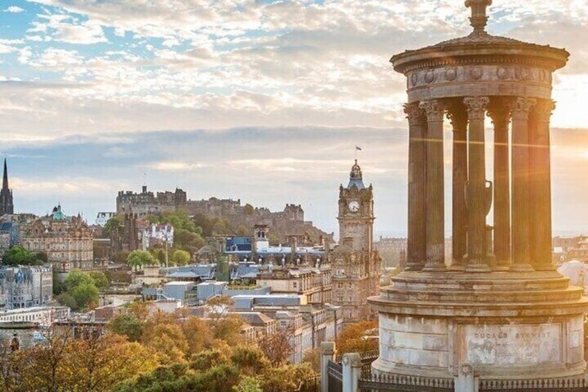Edinburgh : Must-See Attractions Private Walking Tour