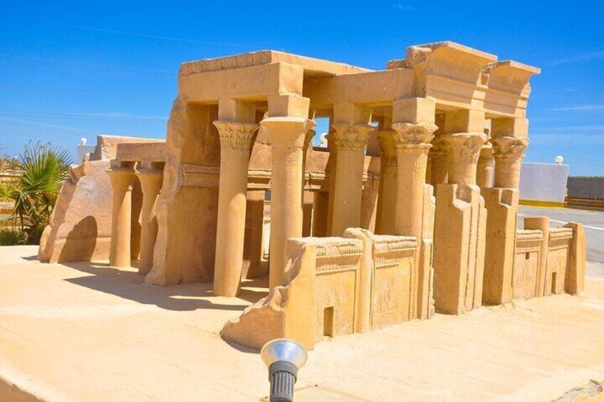 Hurghada City Tour, Egyptian Papyrus & Handicrafts - Marsa Alam